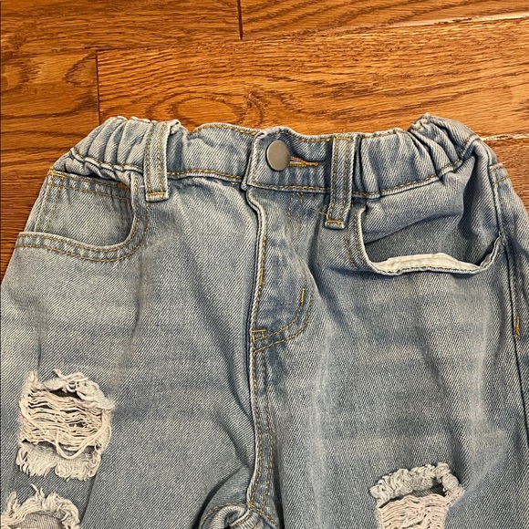 SHEIN Girls Light Blue Distressed Denim Pants - Picture 6 of 12